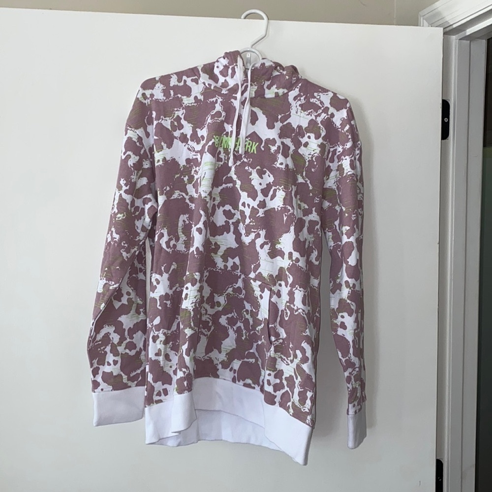 NEVER WORN GYMSHARK CAMO GRAPHIC OVERSIZED HOODIE